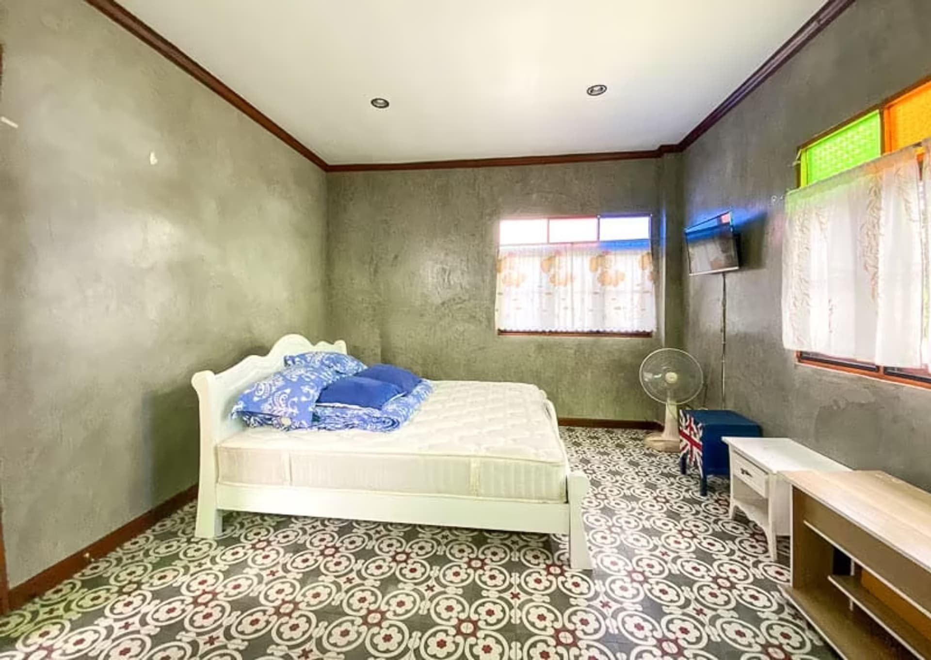 3 Bedroom House - Image 4