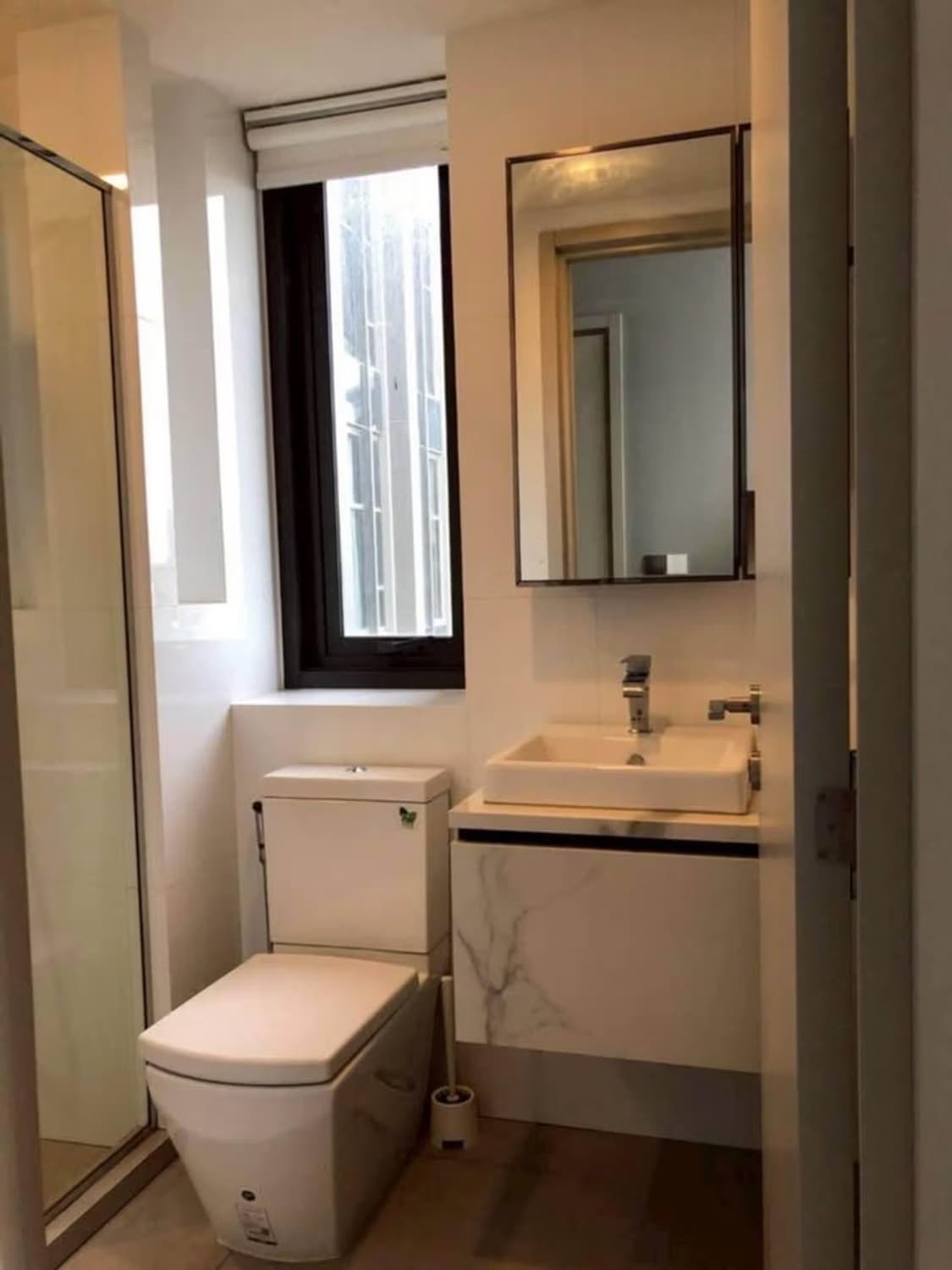 1 Bed Condo for Rent in Phra Khanong - Image 12