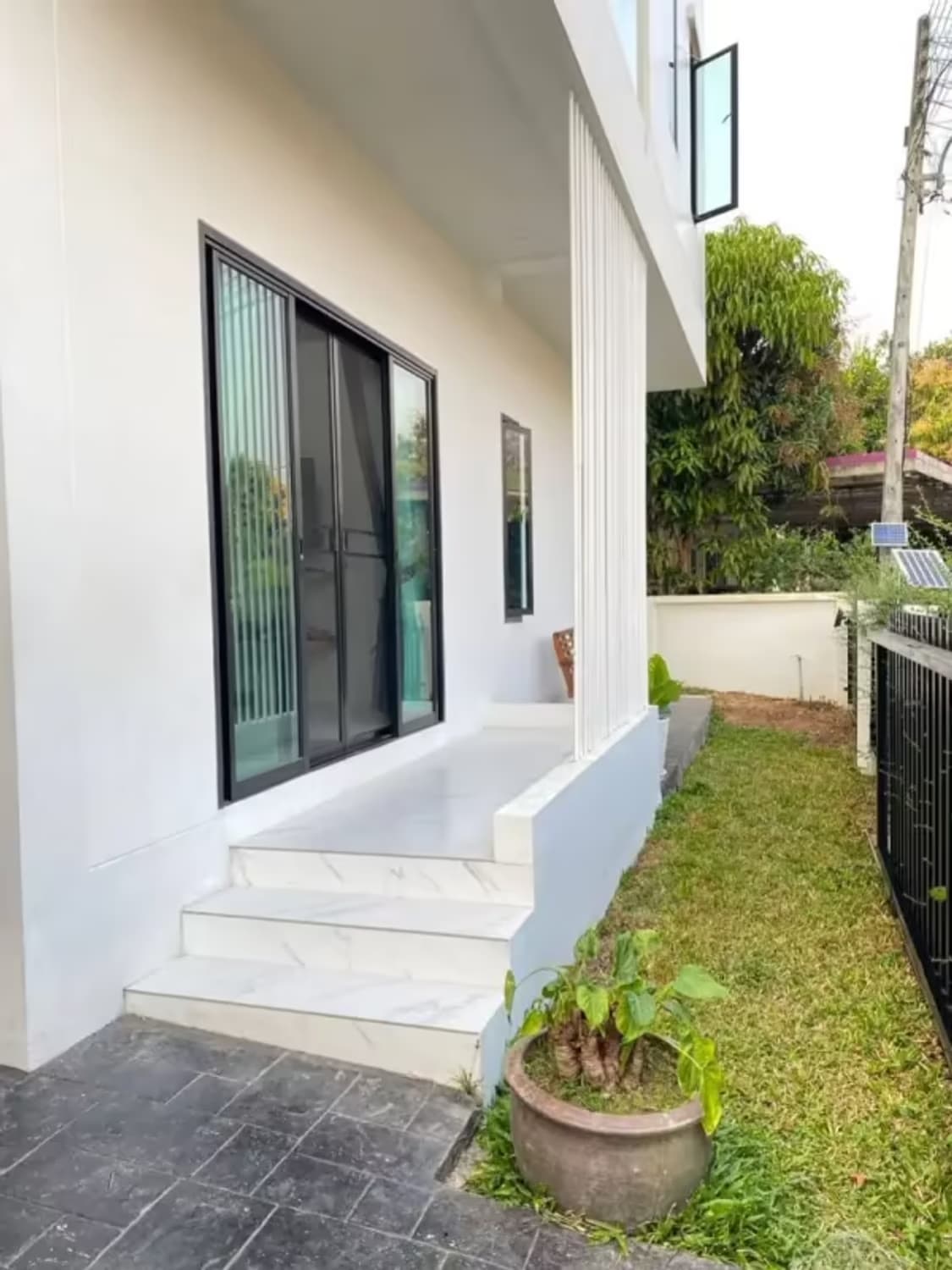 4 Bedroom House - Image 12