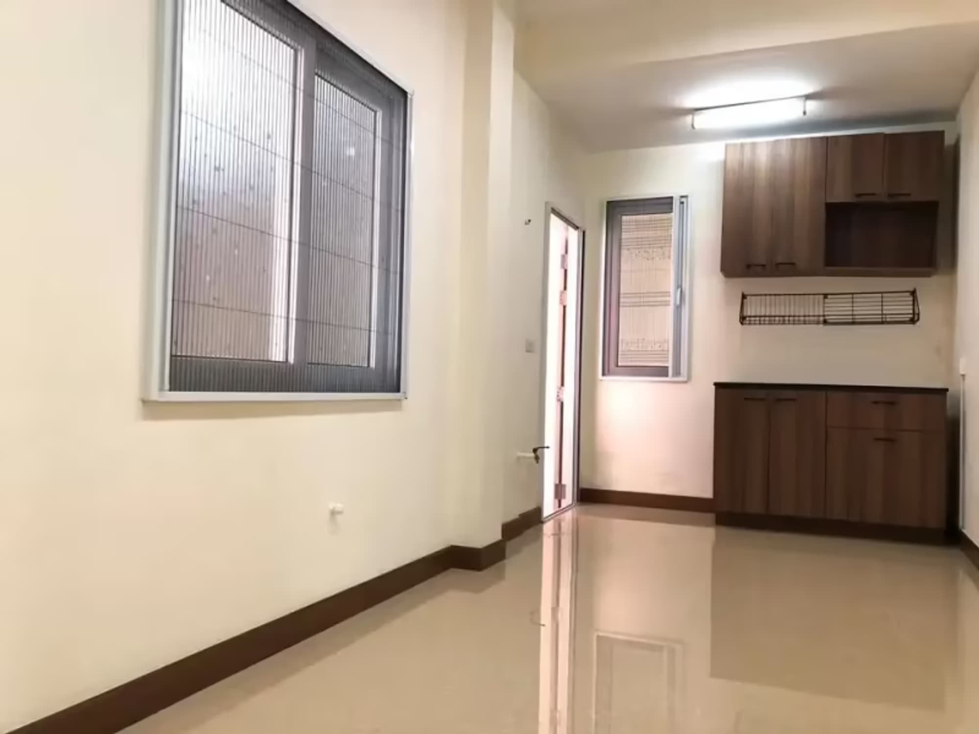 4 Bedroom House - Image 14