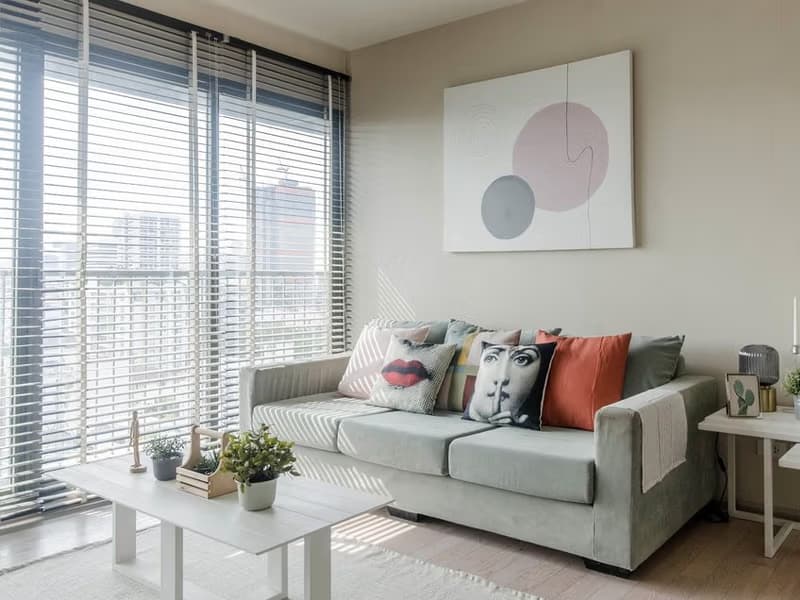 Condo for Rent at Noble Solo