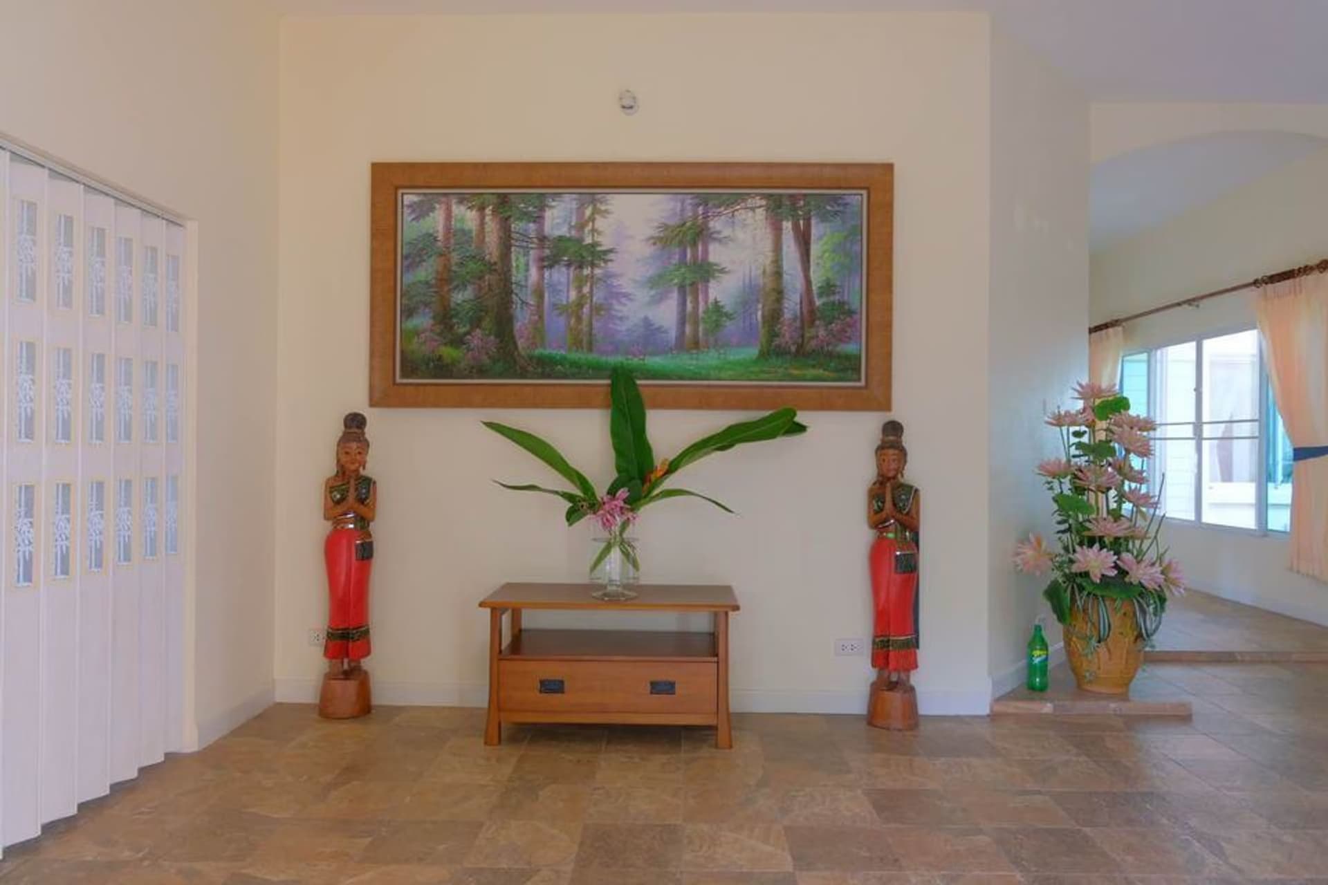 4 Bed House for Rent and Sale in Hang Dong - Image 8