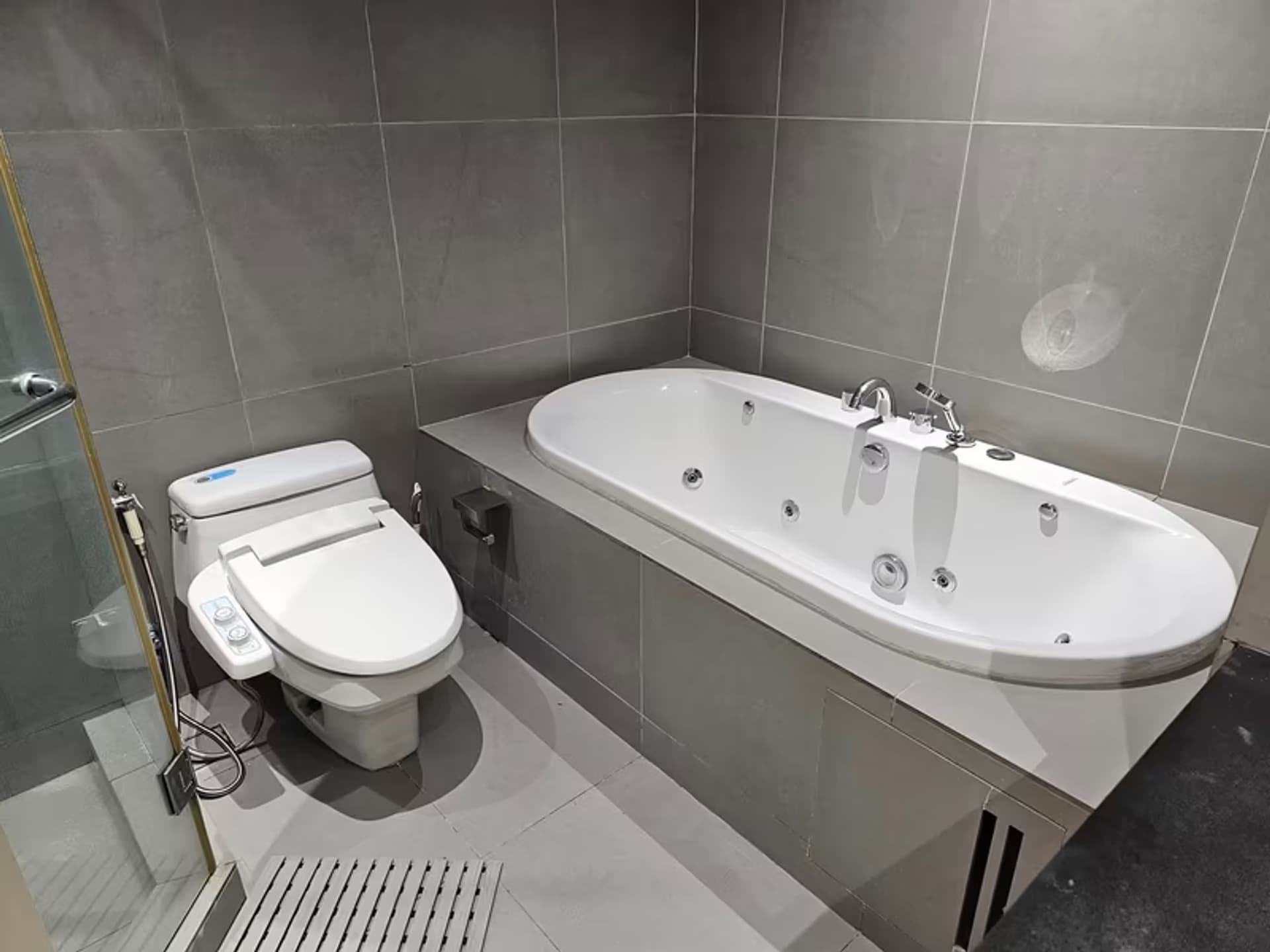  - Image 6
