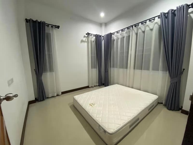 4 Bed House for Rent in San Sai District