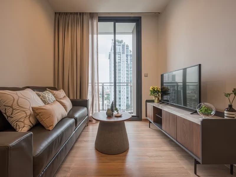 2 Bed Condo for Rent in Phaya Thai