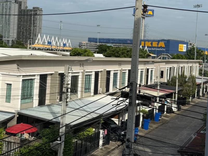 3 Bed Townhouse for Rent in Bang Phli