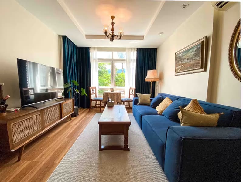 1 Bedroom Condo