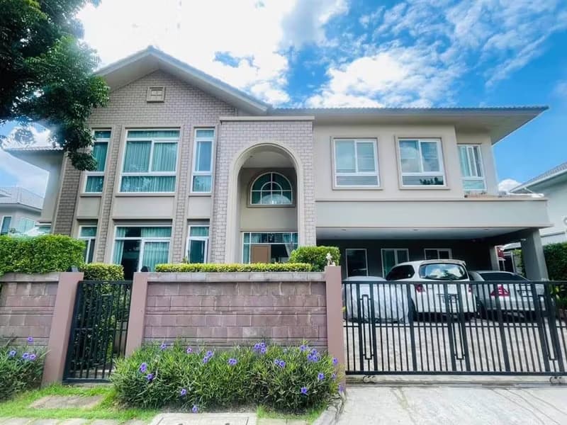 4 Bedroom House