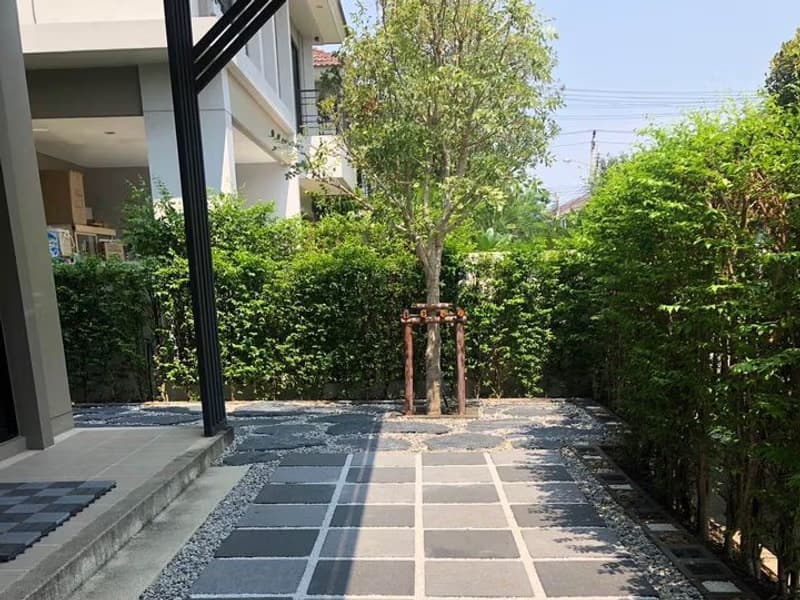 House for Sale in PrawetPrawet.