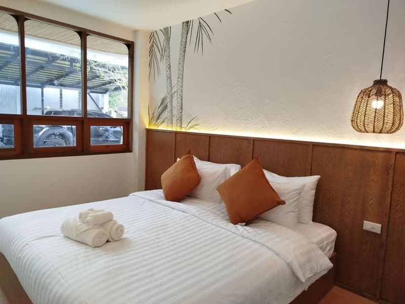 7 Bed House for Sale in San Sai District