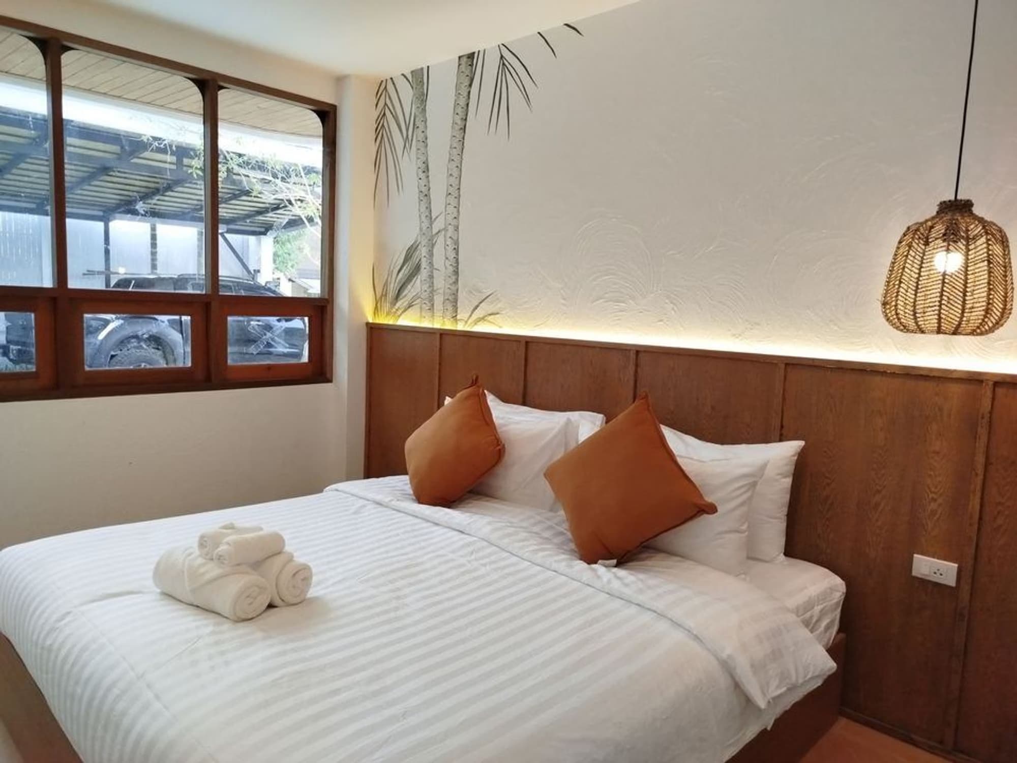 7 Bed House for Sale in San Sai District - Image 6