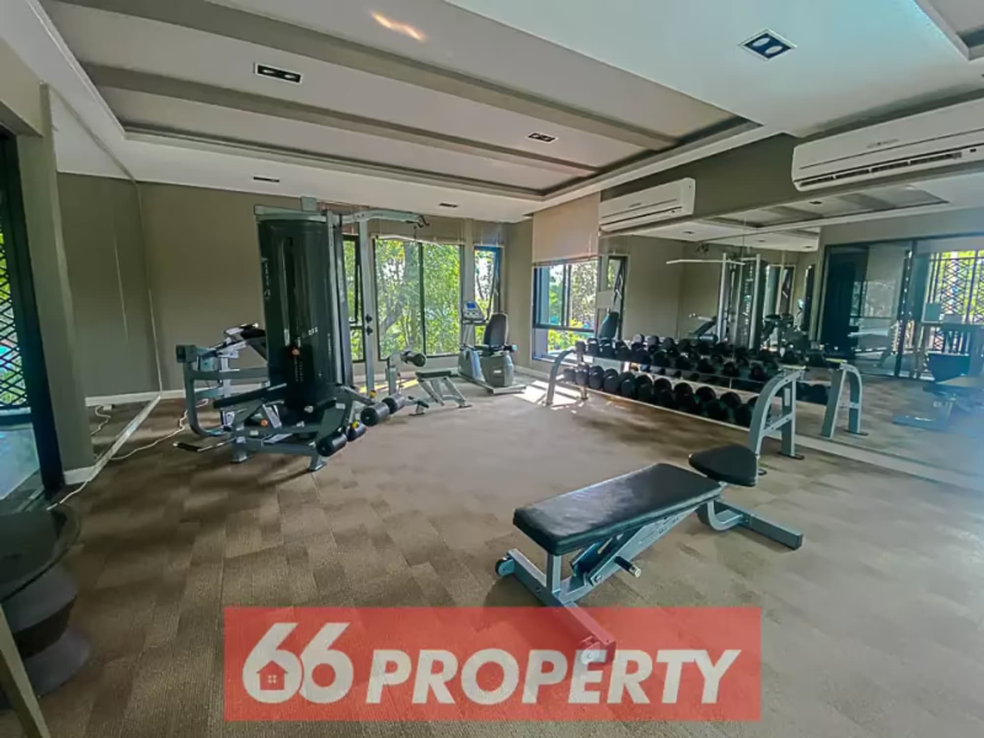 4 Bedroom House - Image 32