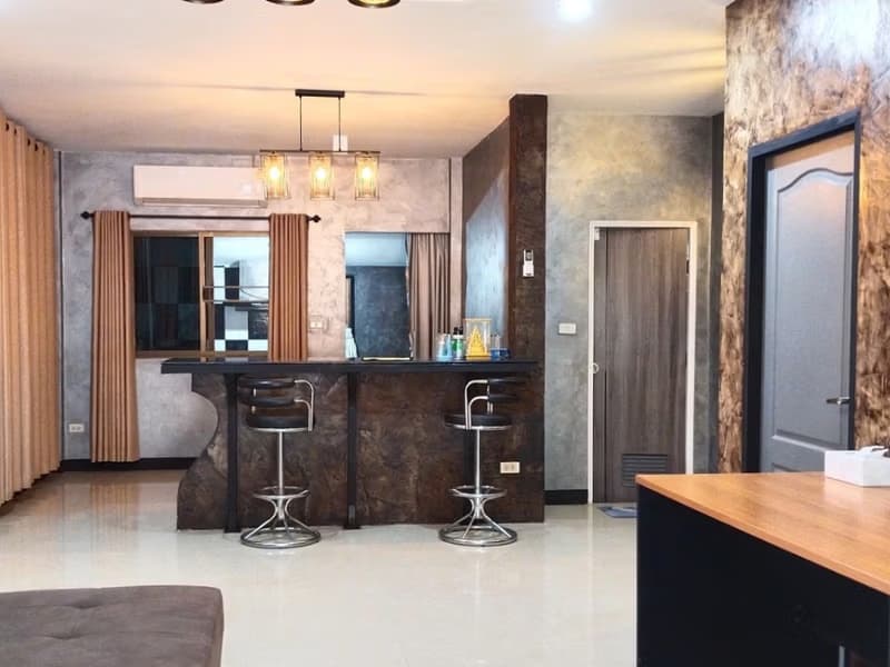 2 Bed House for Rent in Doi Saket District