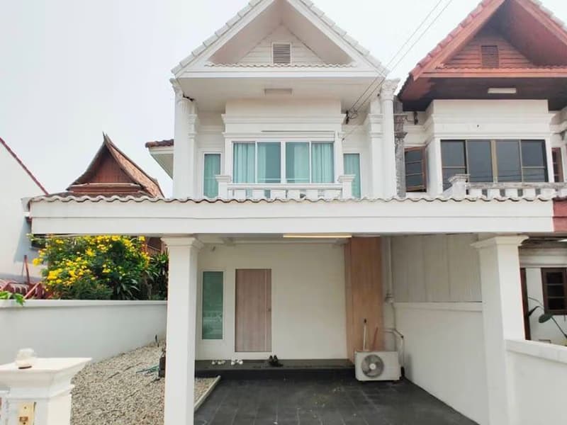 2 Bed Townhouse for Sale in Mueang Chiang Mai District