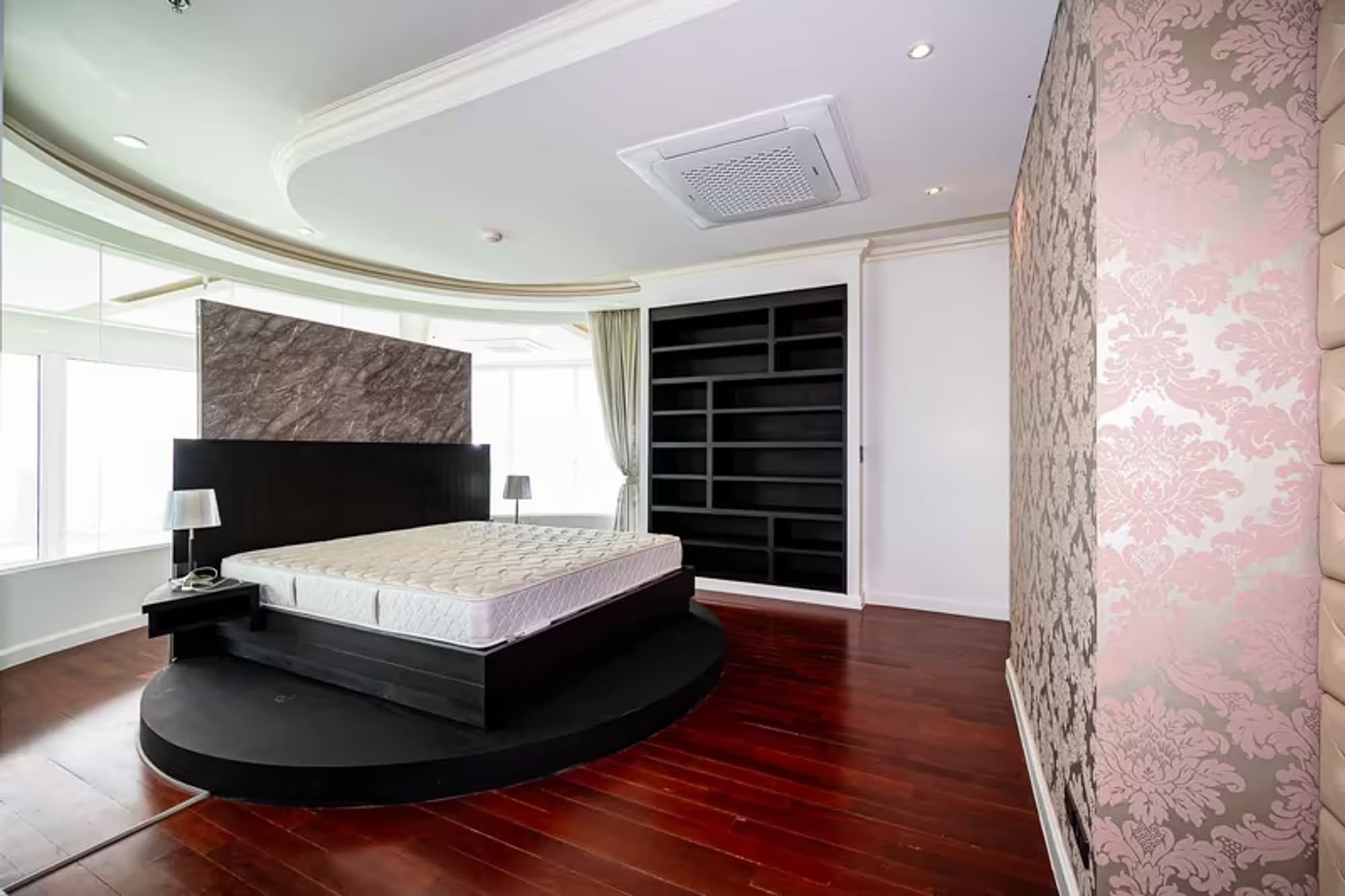 Condo for Rent, Sale at Millennium Residence - Image 10
