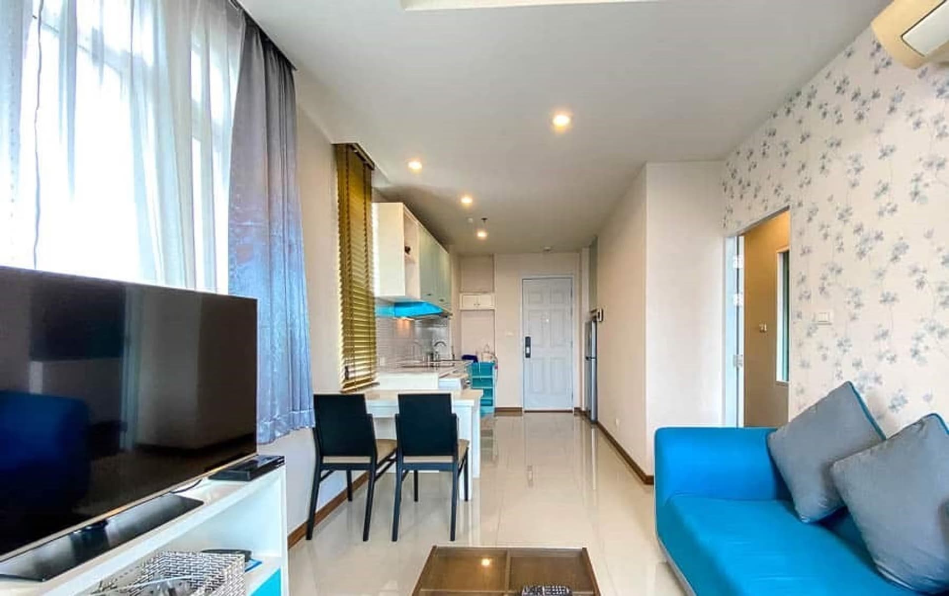 1 Bedroom Condo - Image 2