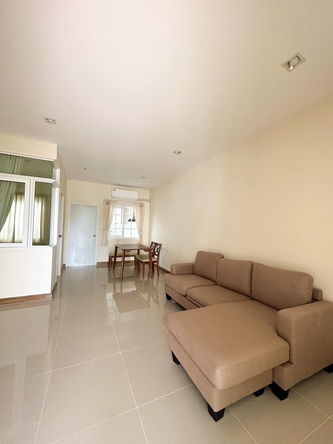 4 Bed House for Rent in Mueang Chiang Mai - Image 2