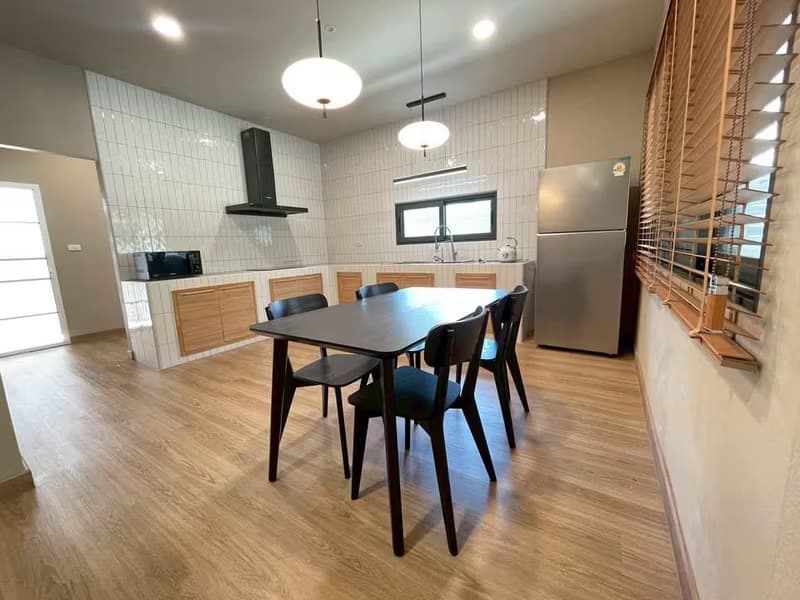 4 Bed House for Rent in Hang Dong
