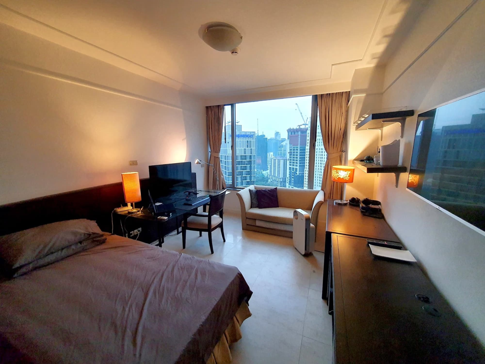 2 Bed Condo for Sale in Pathum Wan - Image 7