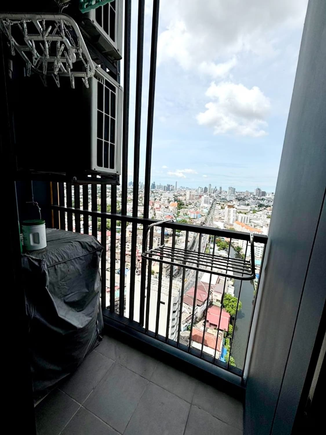 1 Bed Condo for Rent  Near Ekkamai BTS - Image 9