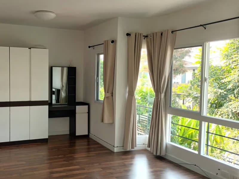 3 Bed House for Rent and Sale in San Kamphaeng