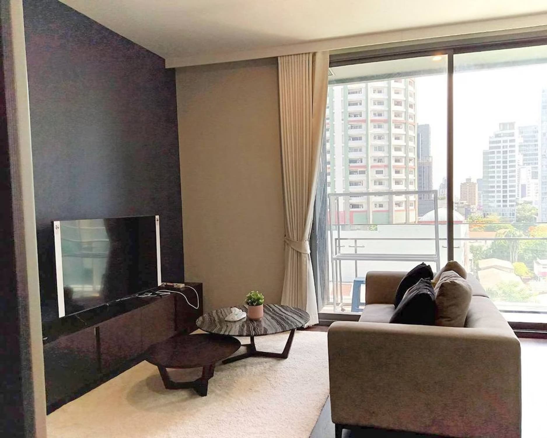 Condo for Rent at Laviq Sukhumvit 57 - Image 1