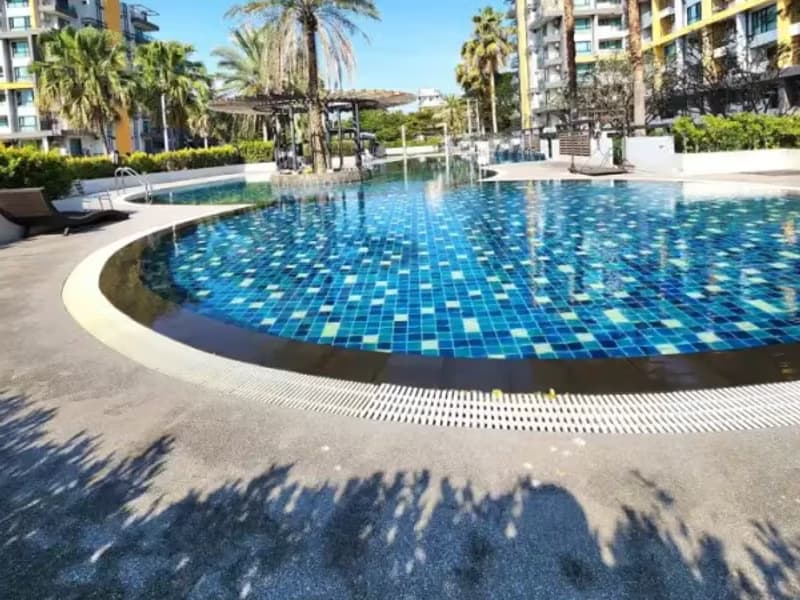 1 Bedroom Condo