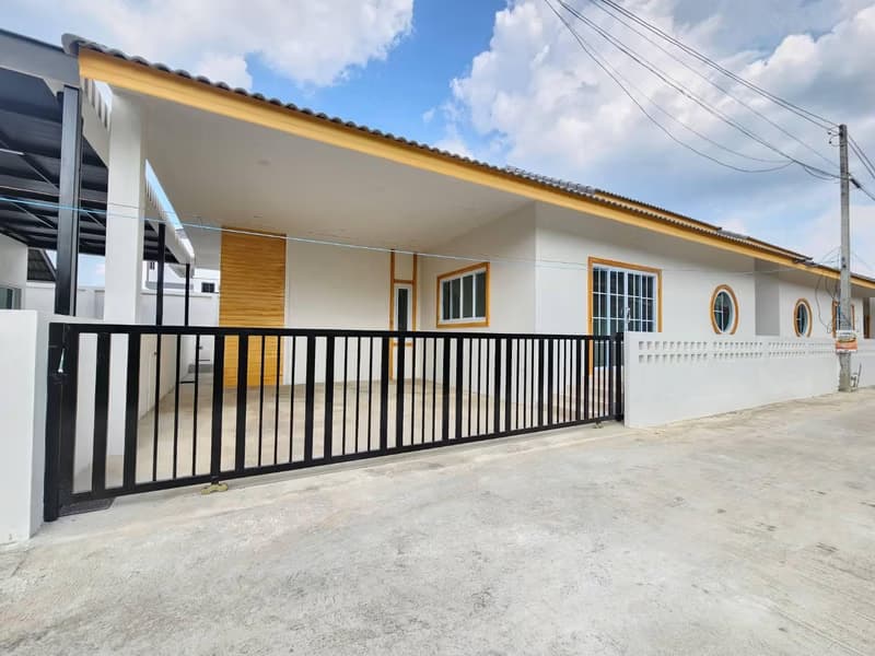 3 Bed House for Sale in Saraphi