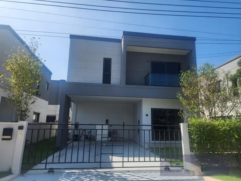 House for Sale at Centro Bangna