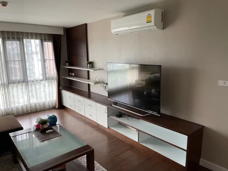 1 Bedroom Condo