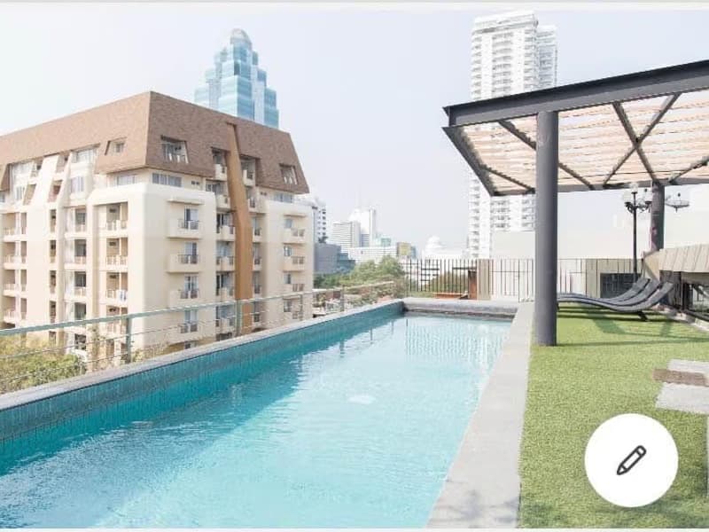 1 Bed Condo for Rent and Sale  Near Phloen Chit BTS