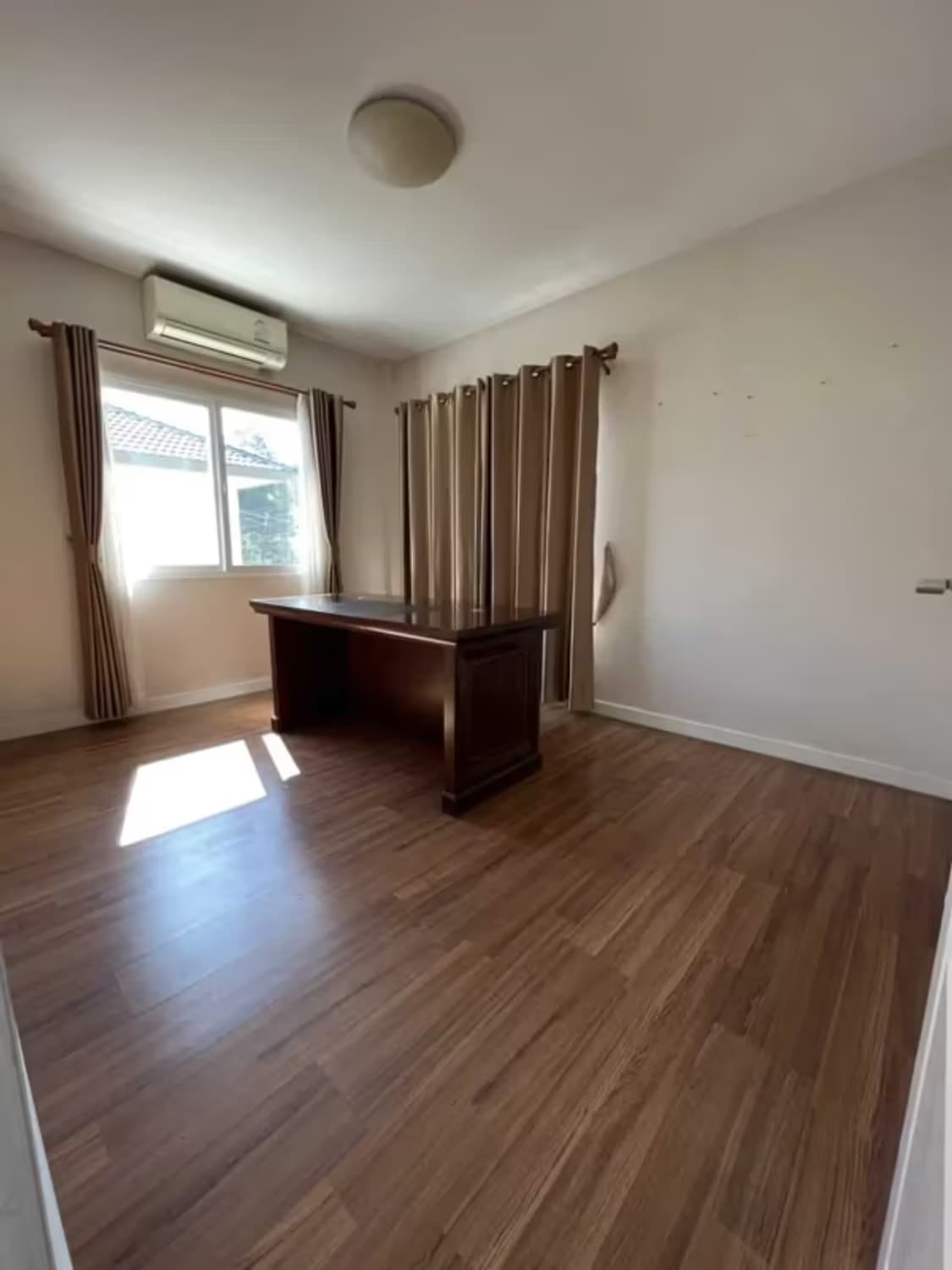 3 Bedroom House - Image 12