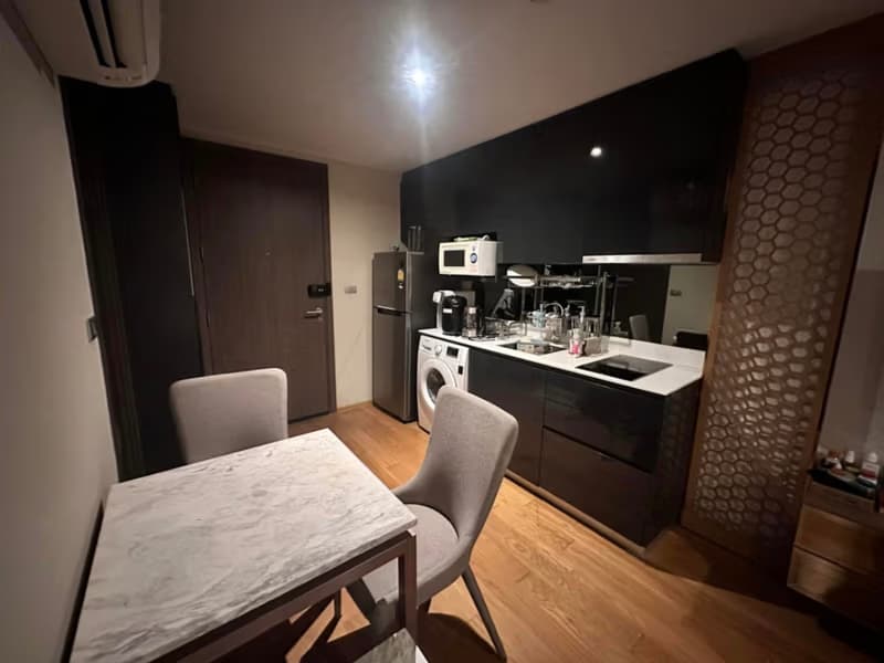 1 Bed Condo for Rent in Bang Rak