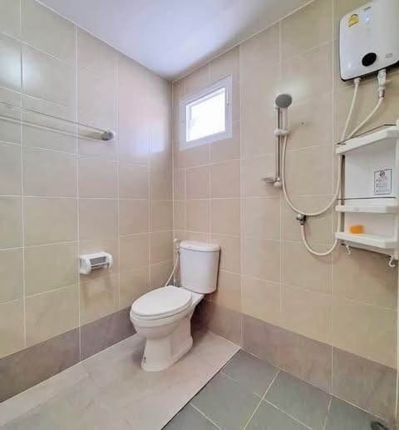 House for Sale in Nong Phueng, Saraphi. - Image 9
