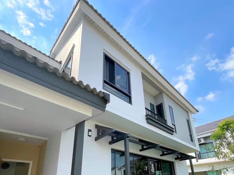 4 Bed House for Rent in Bang Phli