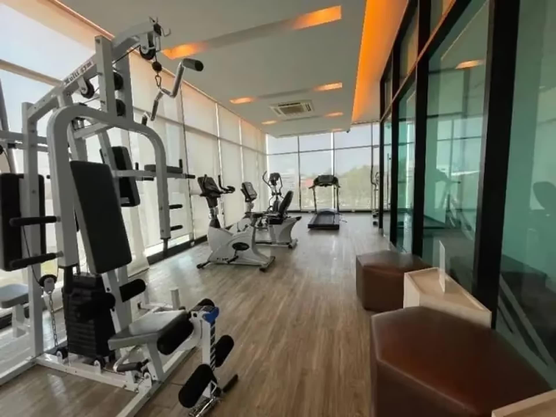5 Bedroom House - Image 3
