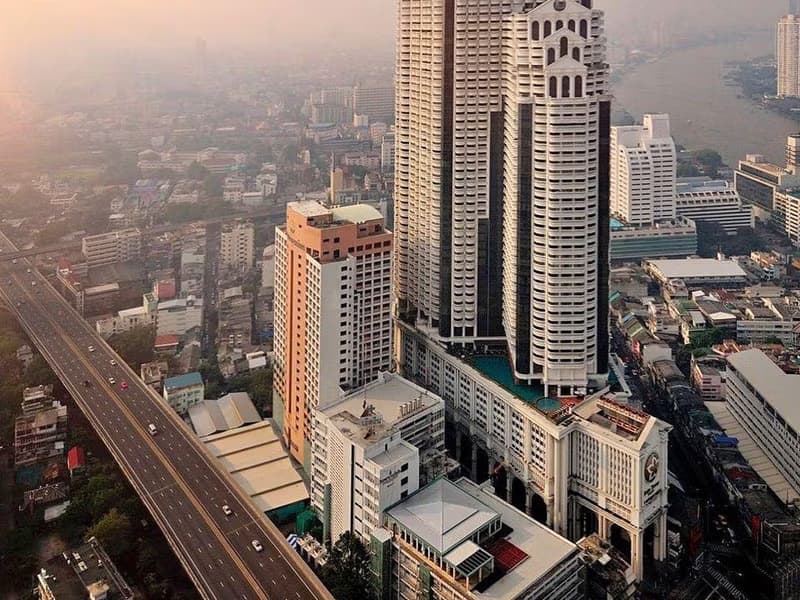 5 Bed Condo for Rent in Bang Rak
