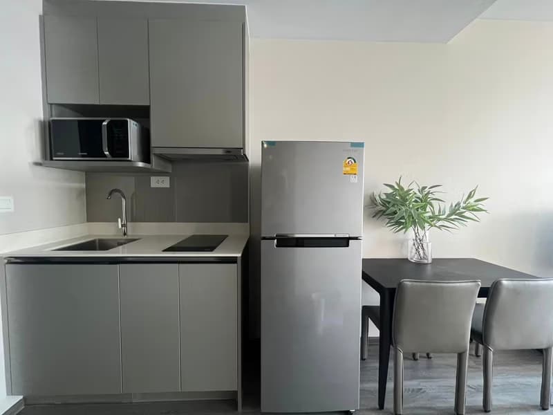 Studio Condo for Rent in Ratchathewi