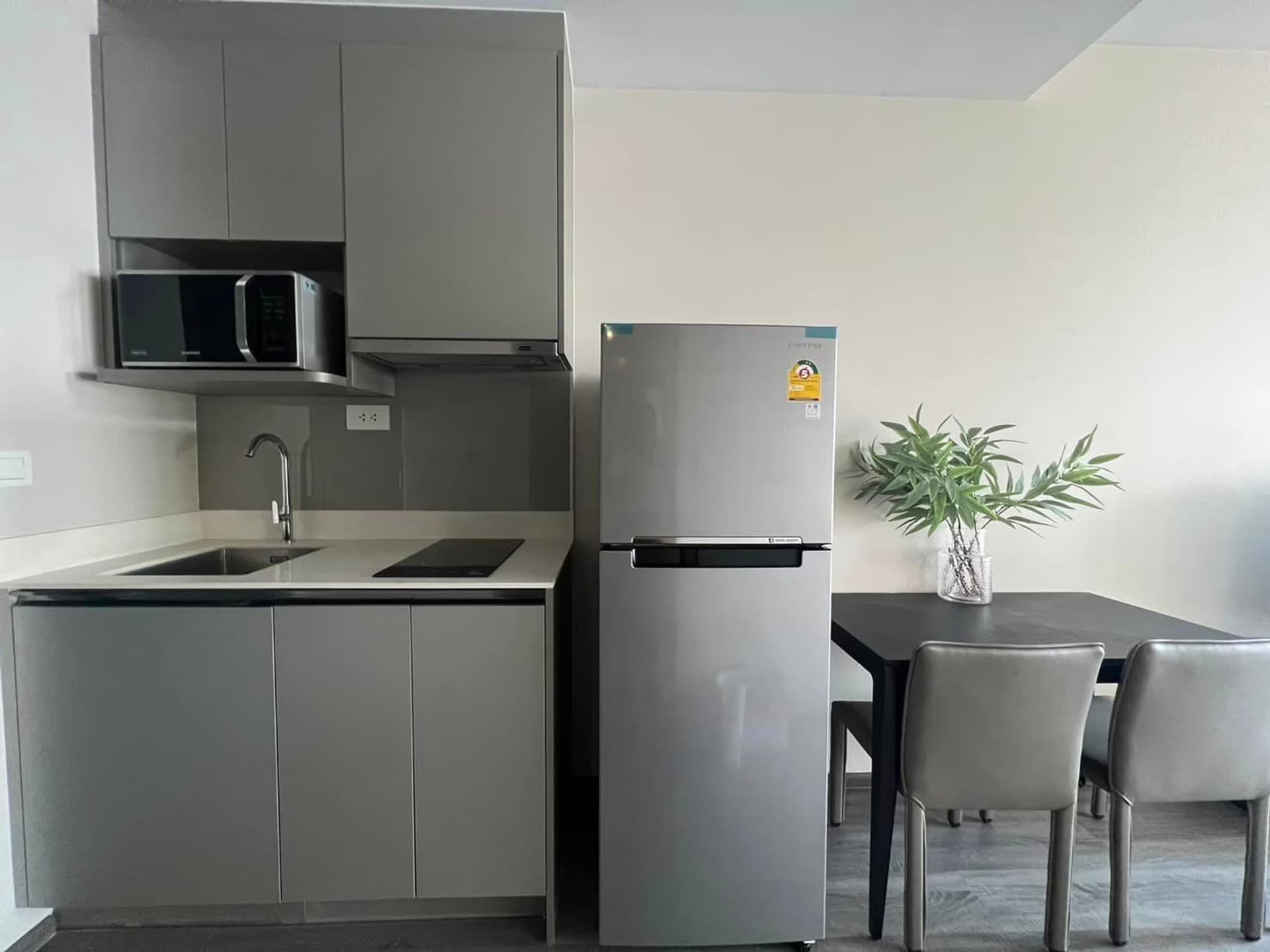 Studio Condo for Rent in Ratchathewi - Image 10
