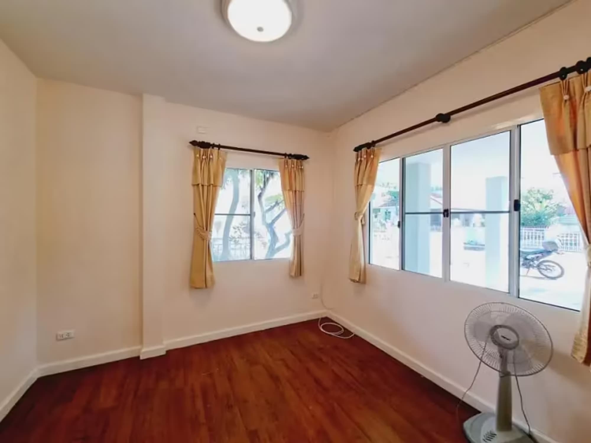 House for Rent, Sale in Nong Chom, San Sai. - Image 8
