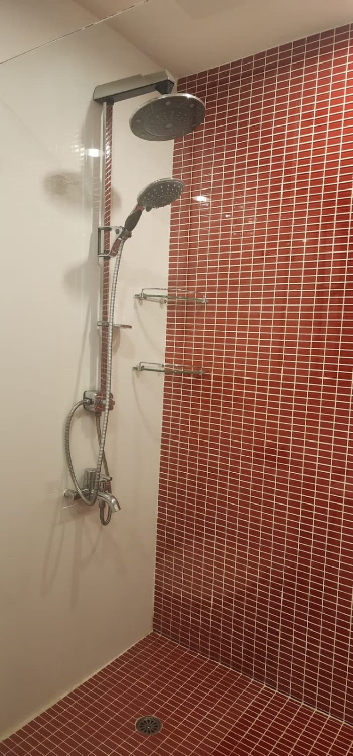 1 Bed Condo for Sale in Huai Khwang - Image 11