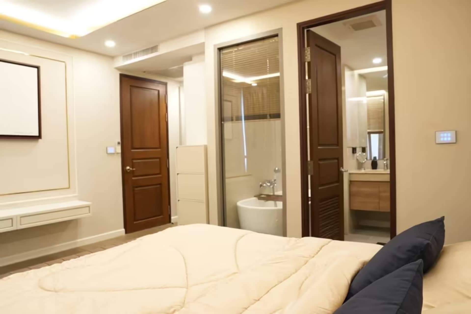 Condo for Rent at Amaranta Residence - Image 2