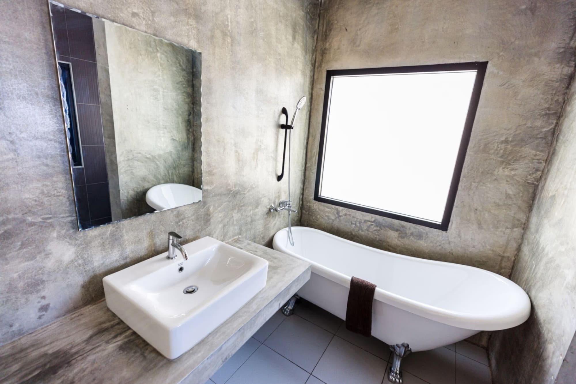 5 Bed House for Rent in San Sai District - Image 10