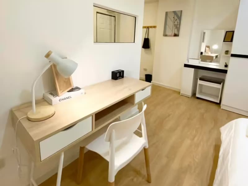1 Bedroom Condo