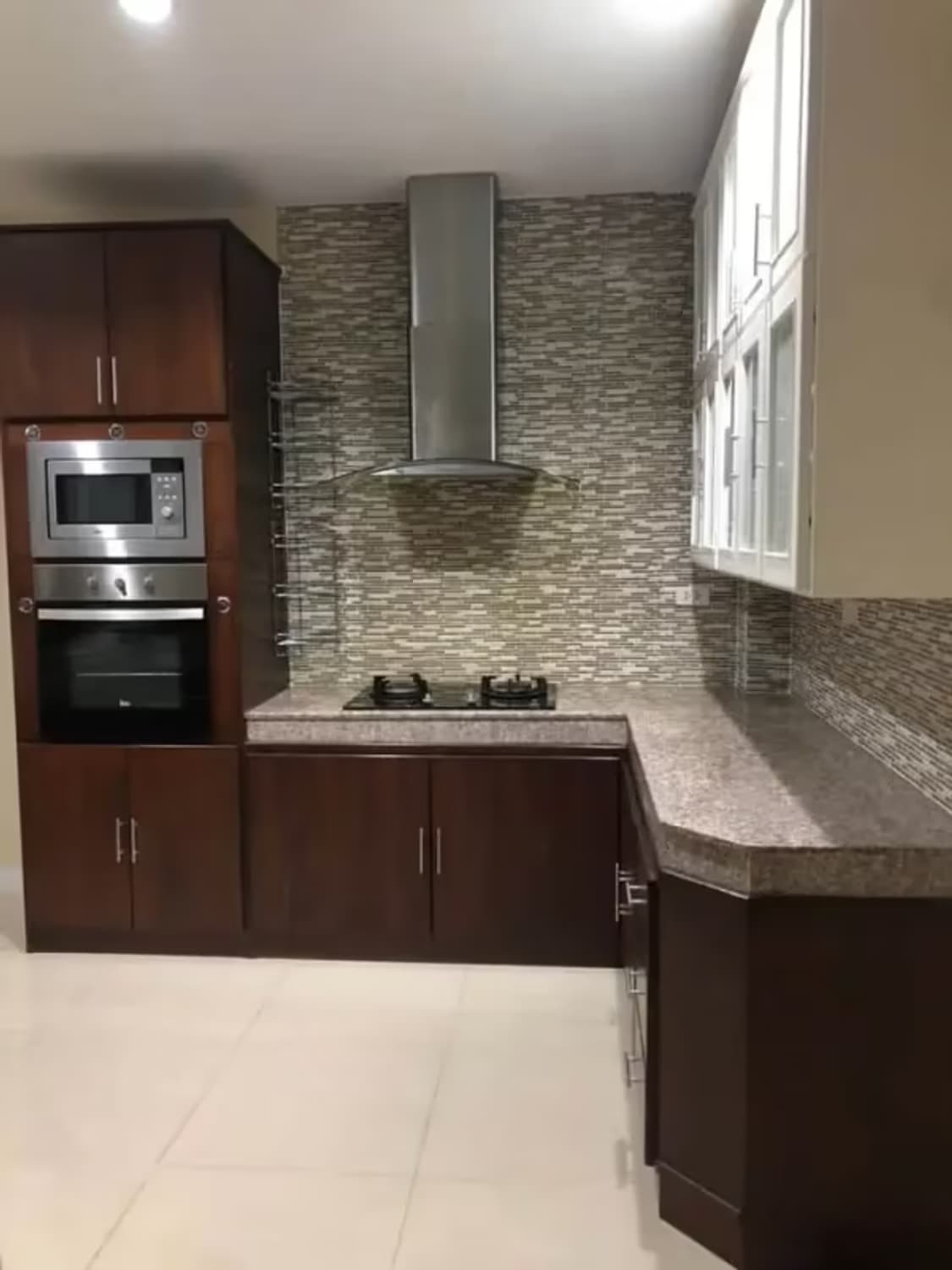 3 Bedroom House - Image 7