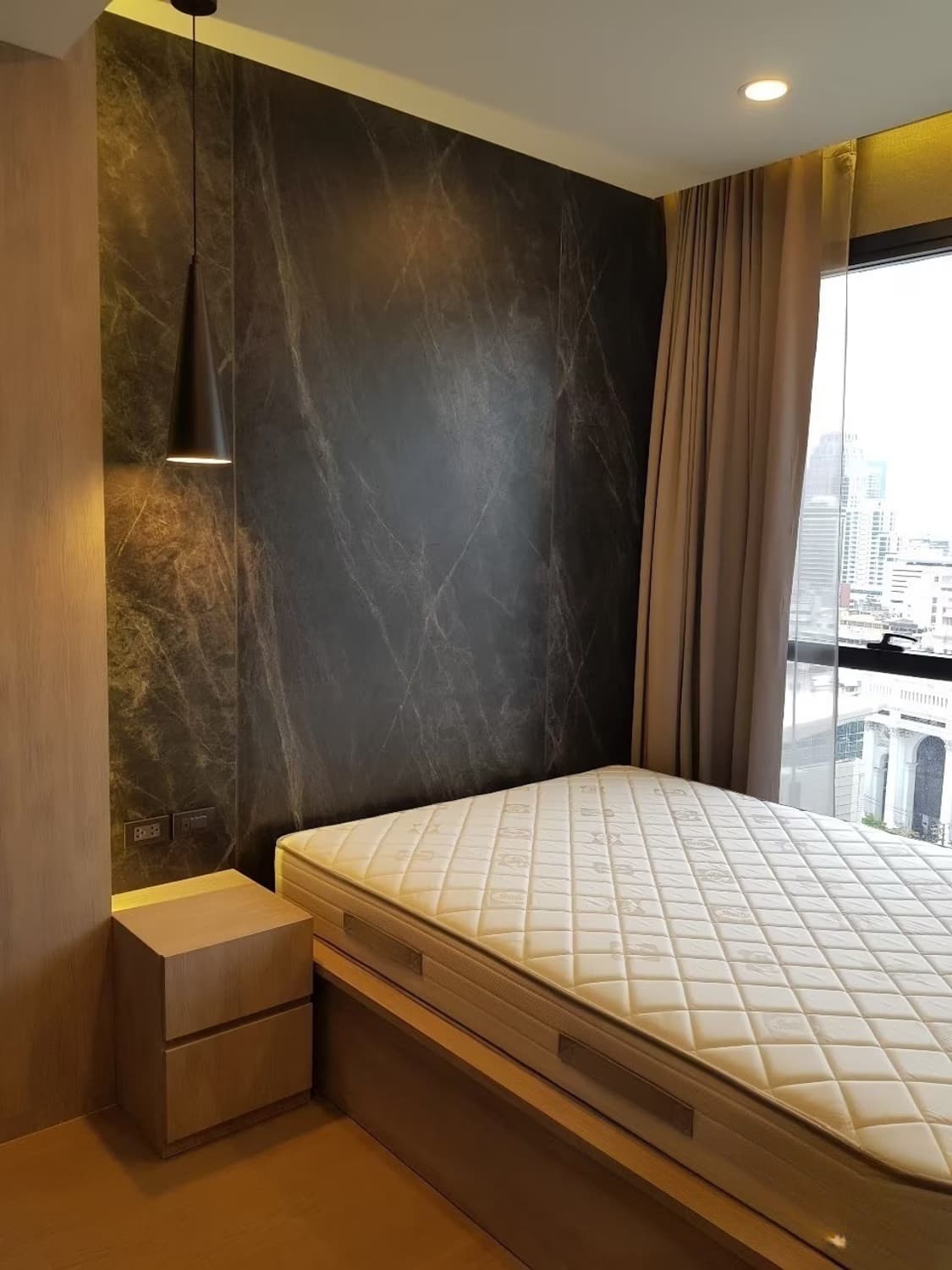 2 ห้องนอน คอนโด สำหรับ ขาย ใน Bang Rak - Image 4