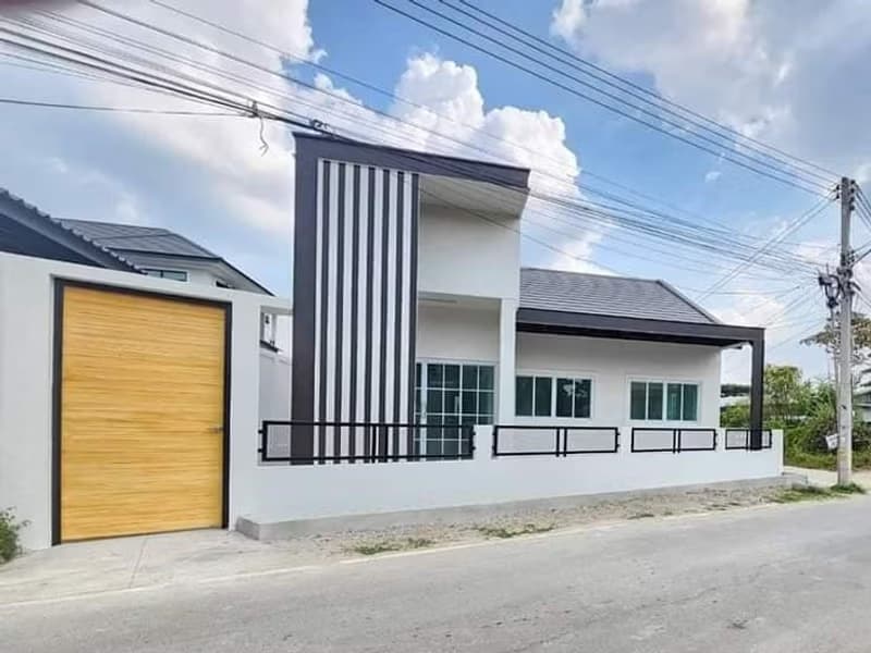 3 Bed House for Rent in Saraphi