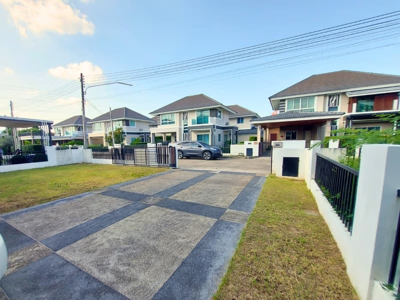 3 Bed House for Rent in San Sai