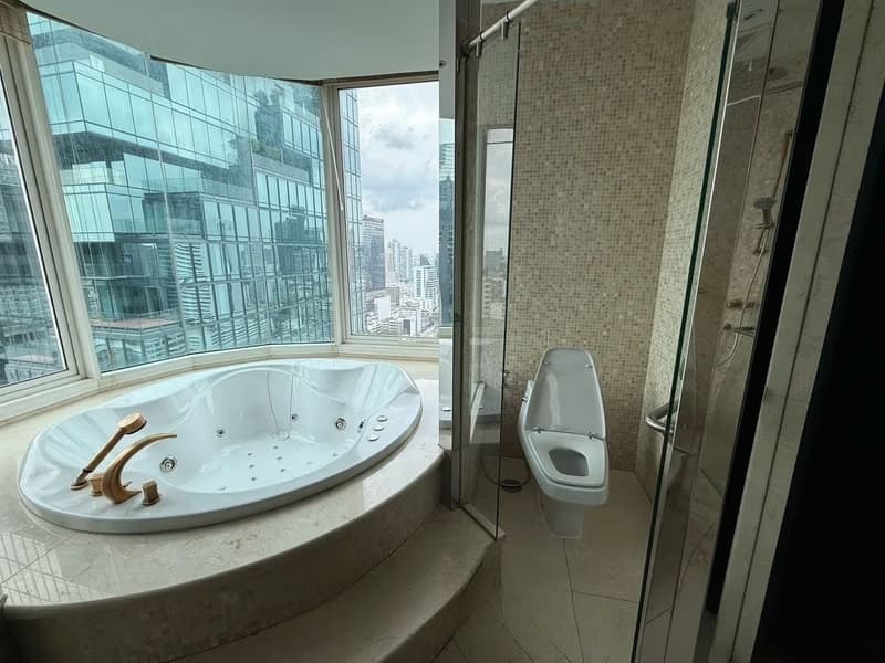 3 Bed Condo for Rent in Bang Rak
