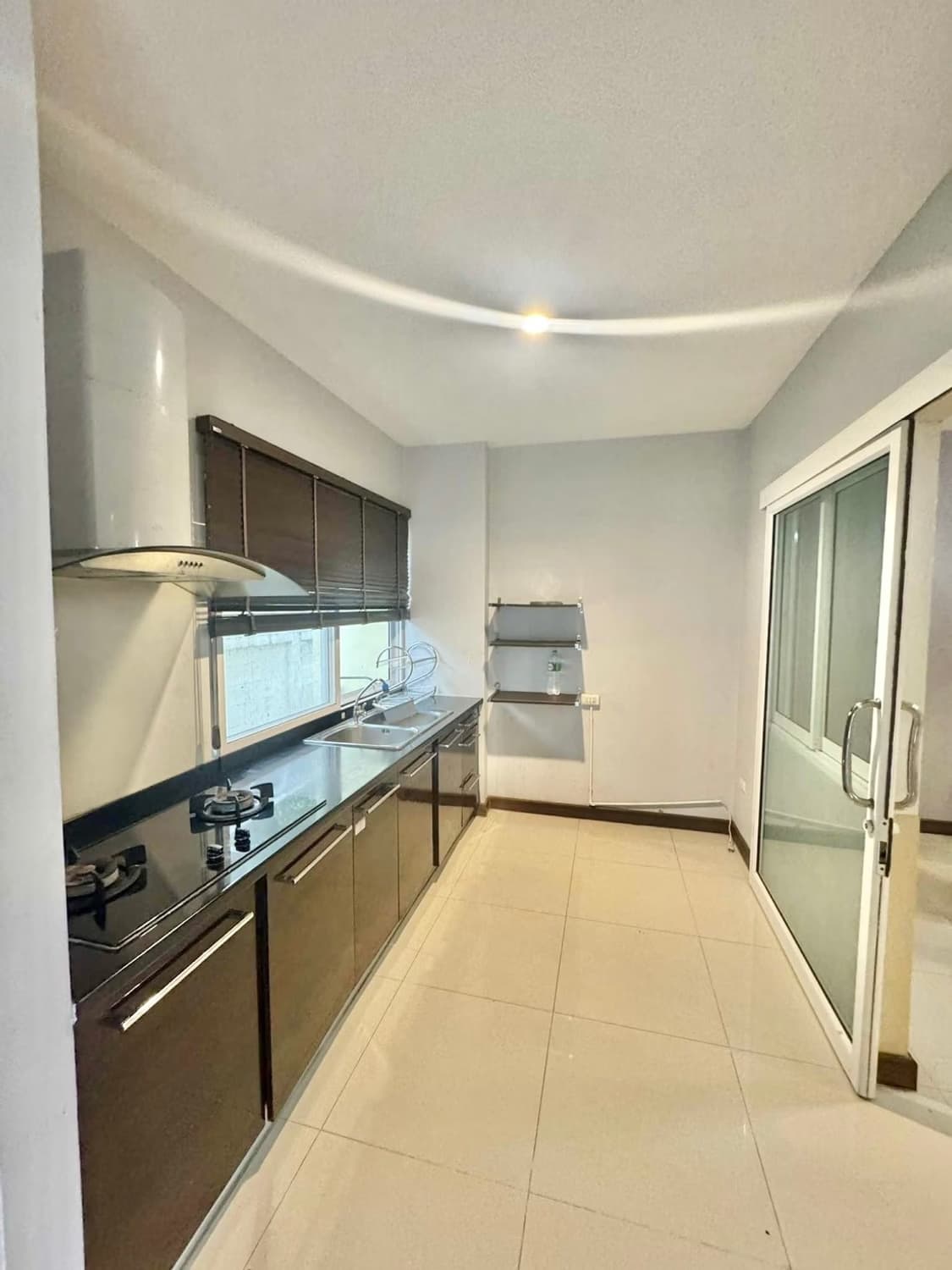 4 Bed House for Rent in Mueang Chiang Mai - Image 4